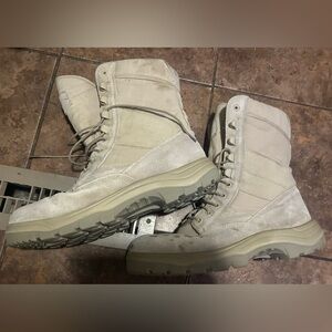 WORK ZONE 8" WATERPROOF 12 USA DESERT BOOTs men’s steel iron construction
$ 105